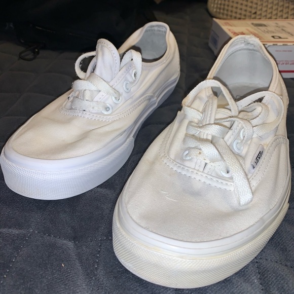 Vans Shoes - WHITE VANS